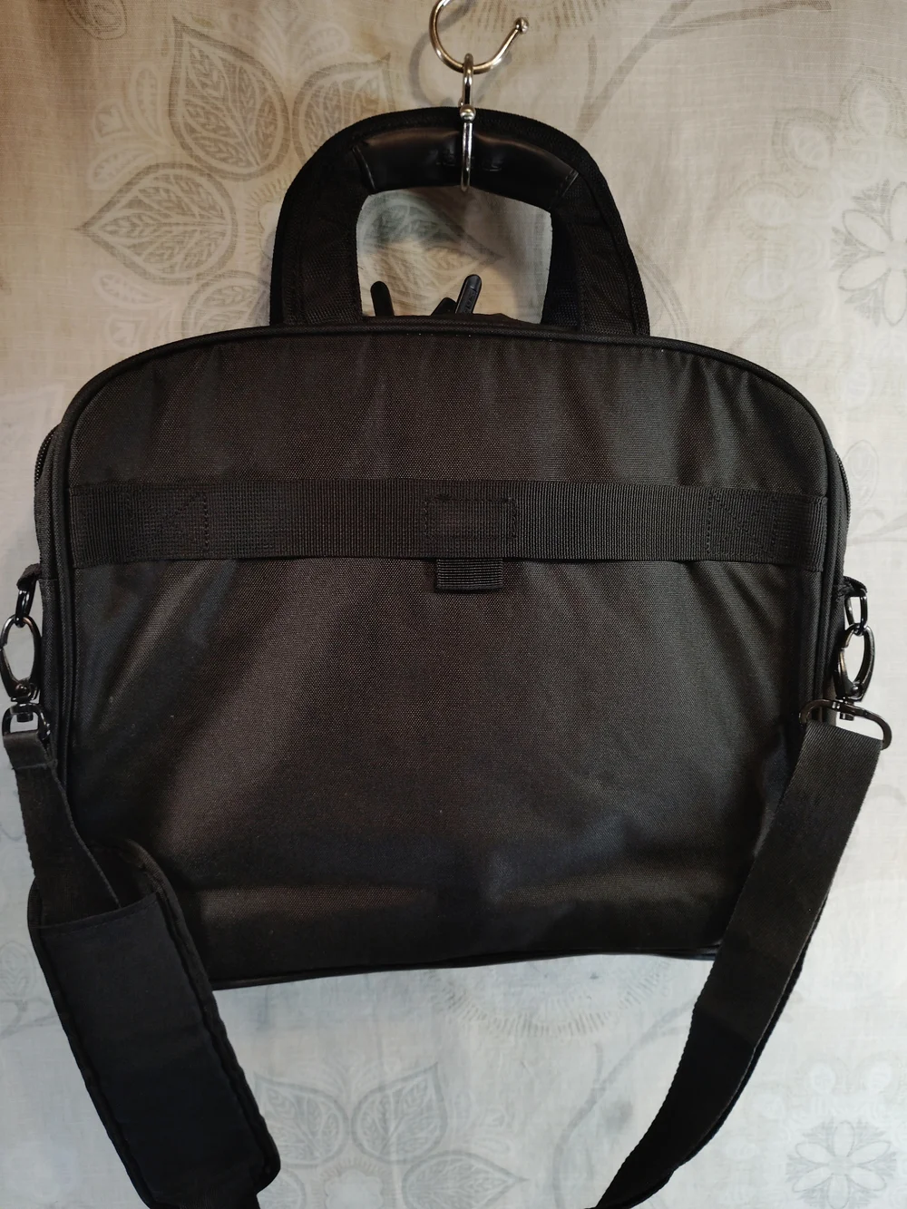 Targus Black Laptop, Messenger& Crossbody Bag with Padded Strap